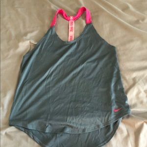 NWOT Nike tank